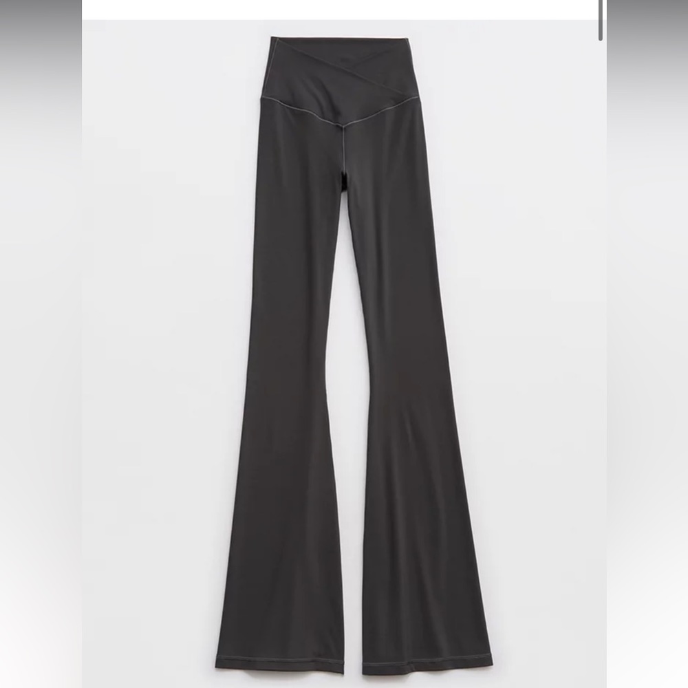 OFFLINE By Aerie Real Me High Waisted Crossover Flare Legging smoked grey